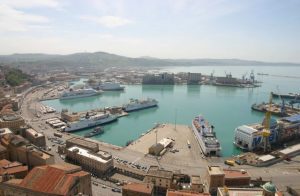 Veduta dall'alto del Porto di Ancona