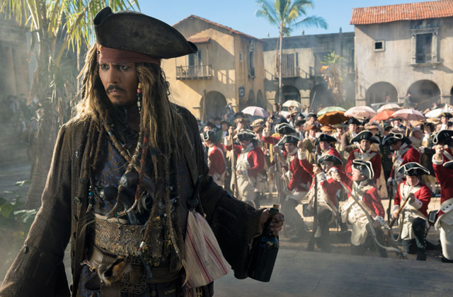 Pirati dei Caraibi – La vendetta di Salazar: Johnny Depp diverte ancora