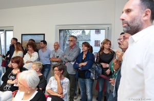 Il pubblico alla mostra a Trecastelli "Un passo verso la rinascita"