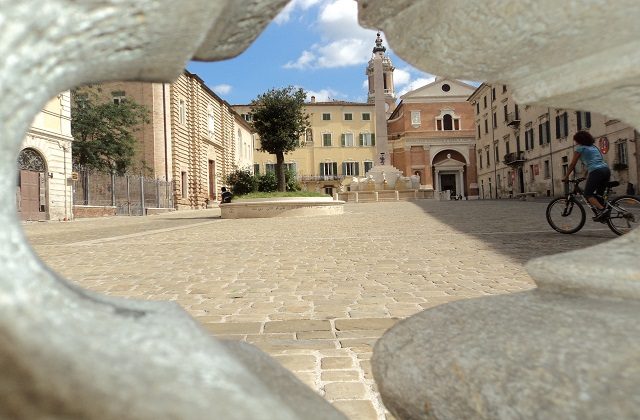 piazza_federico_scorcio2
