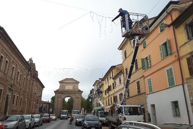 Ai commercianti di Jesi Centro l'intero onere della spesa