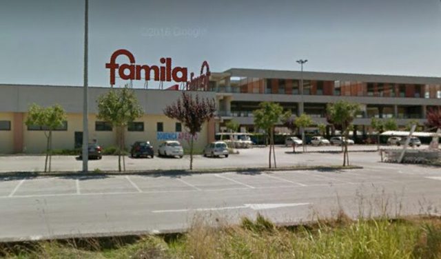 Il supermercato di Pianello Vallesina dove è avvenuta la rapina