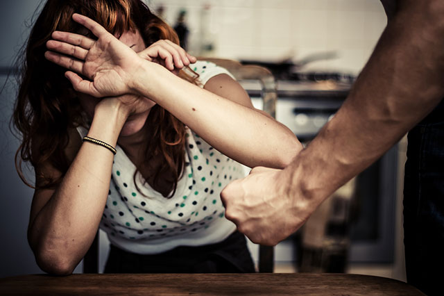 violenza di genere, violenza sulle donne, difesa legittima sicura, aggressione