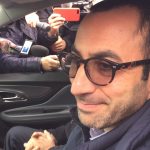 L'avvocato Gianluca Carradori fuori dalla Caserma