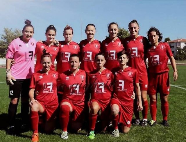 Una formazione di inizio stagione della Jesina Calcio femminile