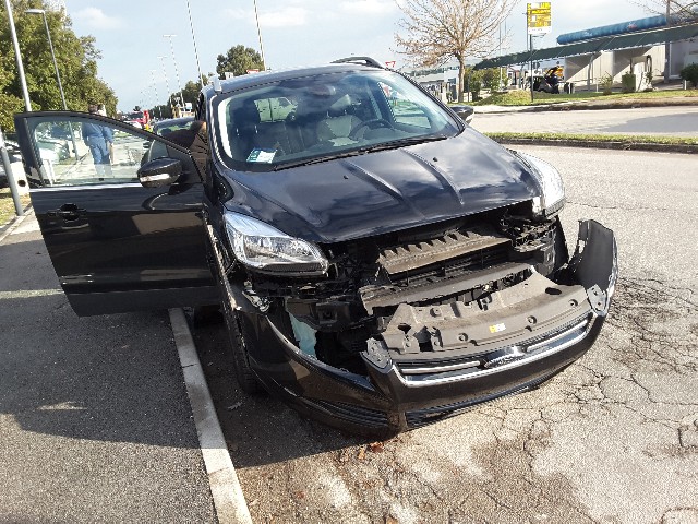 La Ford Kouga dopo l'incidente