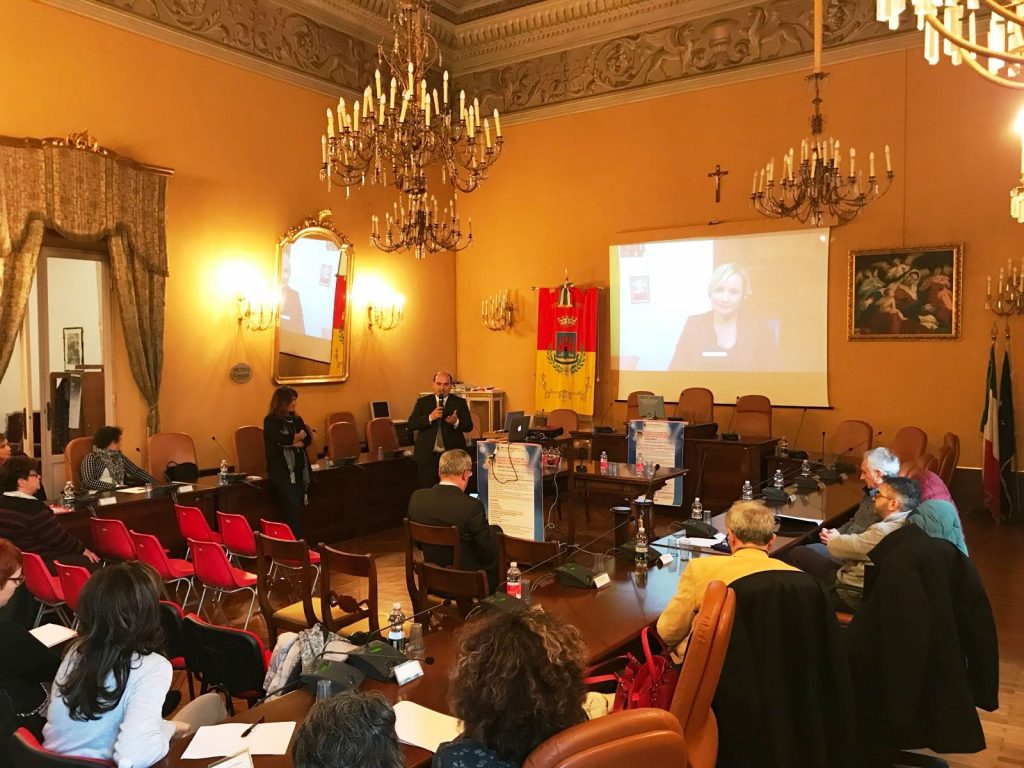 L'incontro nella sala consiliare del Comune di Osimo