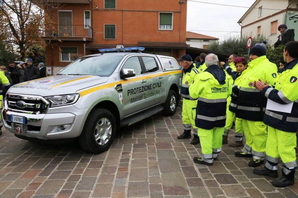 Si tratta di un pick up a doppia cabina. Cerimonia inaugurale domenica scorsa, 3 dicembre, a Moie, alla presenza di tanti volontari. Acquistato con il contributo del 75 per cento del Dipartimento Nazionale mentre il rimanente 25 per cento è stato finanziato dal Comune