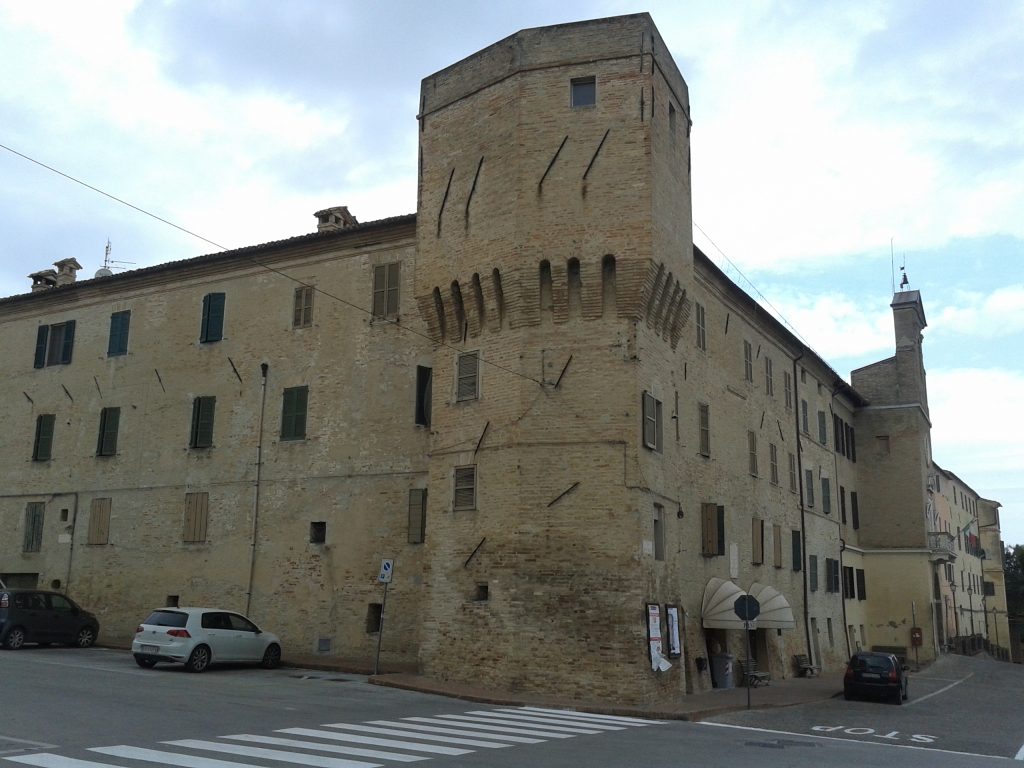 Piazza Mazzini a Monsano