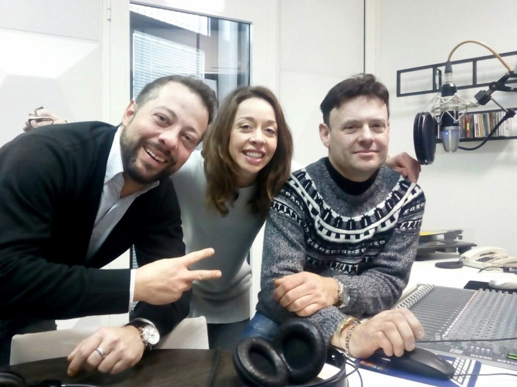 I conduttori dell'ultima trasmissione di Radio Studio 24. Annalisa Sorbi tra Maurizio Rossi e Alessio Miranda