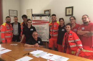 Volontari e dirigenti della Croce Gialla di Chiaravalle Volontari e dirigenti della Croce Gialla di Chiaravalle