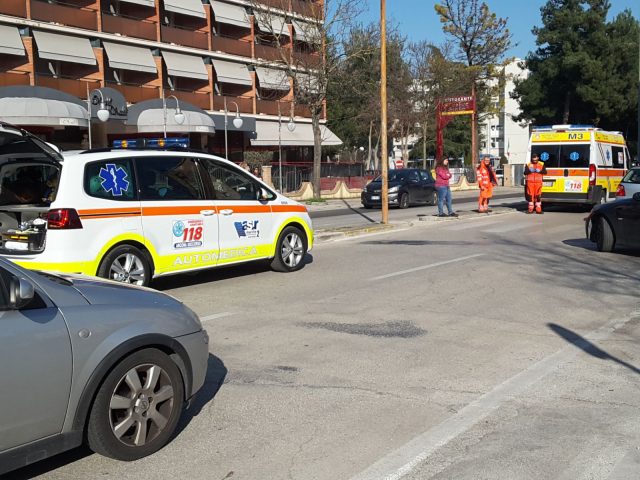 Incidente - Jesi-Istituto Galilei I soccorsi sul luogo dell'incidente