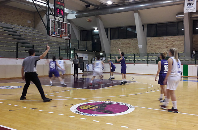 La MyCicero Basket 2000 Senigallia nel match contro Roseto