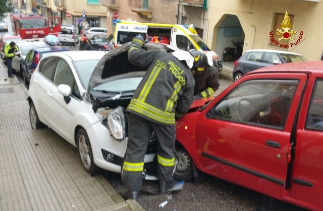 Incidente in via Trieste (Foto: Vigili del Fuoco)