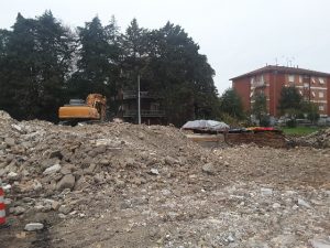 Demolizione scuola Lorenzini