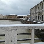 La neve a Senigallia lunedì 26 febbraio 2018: Portici Ercolani e Foro annonario