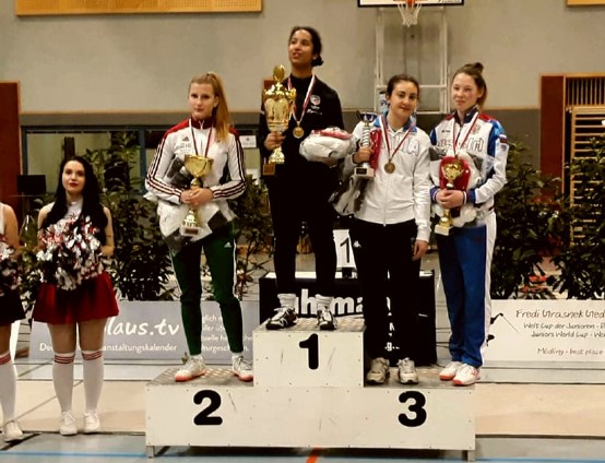 Elena Tangherlini sul terzo gradino del podio under 20 in Austria