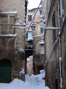 La neve del 2012 in centro storico a Jesi