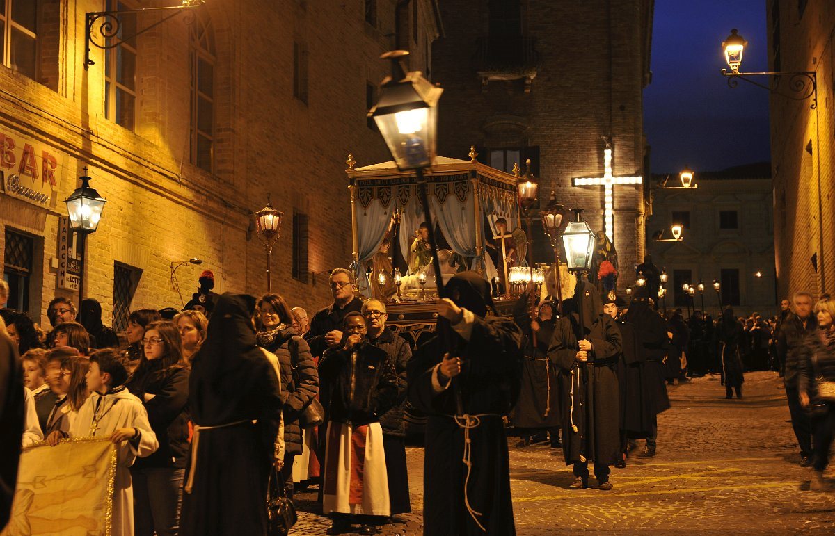 Pasqua, ad Osimo e Loreto tornano le storiche processioni dopo 2 anni di stop