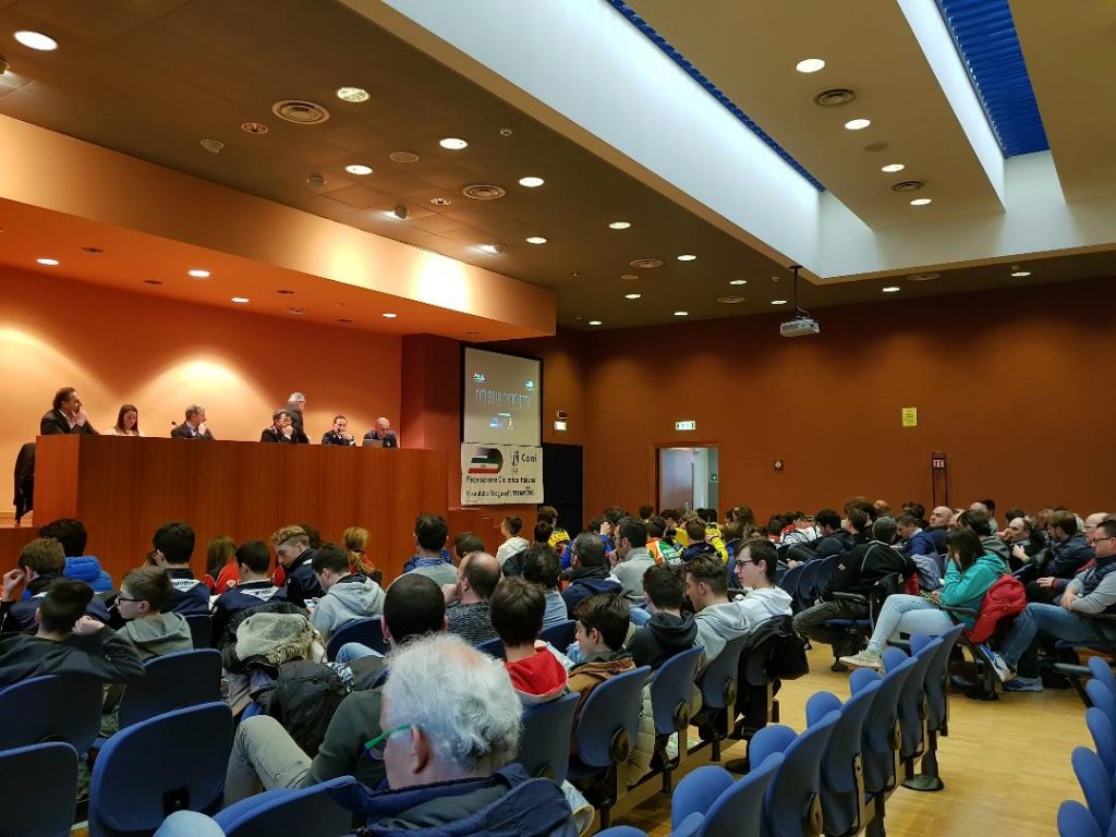 L'incontro sulla sicurezza stradale che si è svolto ieri, sabato 17 marzo, presso la sala convegni della FIGC Marche ad Ancona