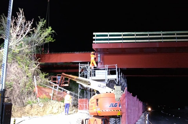 La ricostruzione del ponte