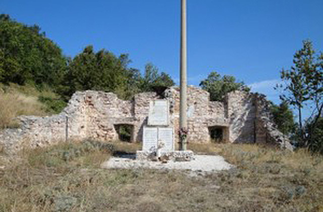 Il memoriale dell'eccidio di Monte Sant'Angelo ad Arcevia