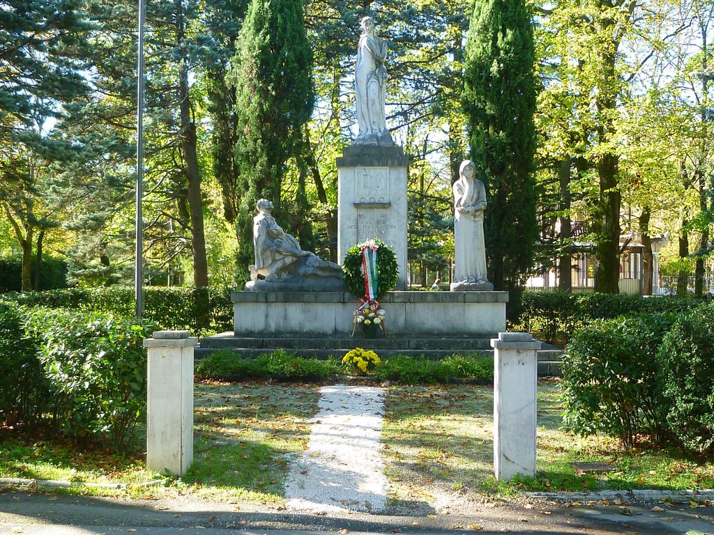 Il monumento ai Caduti a Fabriano