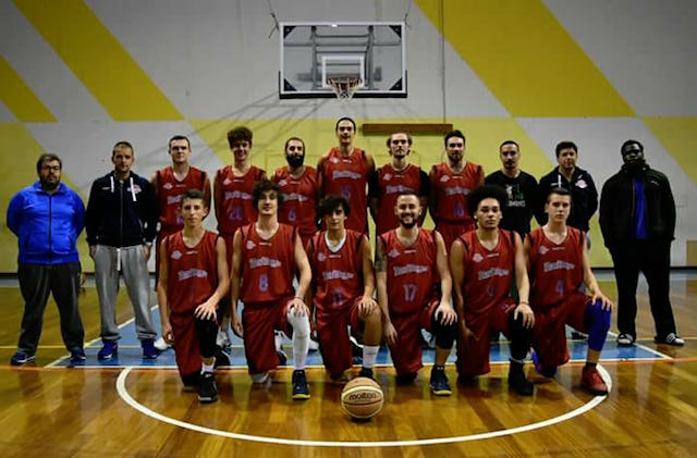 I Bad Boys Fabriano che inseguono in sogno della promozione in serie D di basket