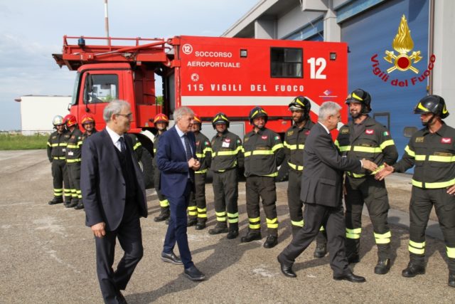 Gioacchino Giomi, il capo del Corpo nazionale dei vigili del fuoco in visita ad Ancona