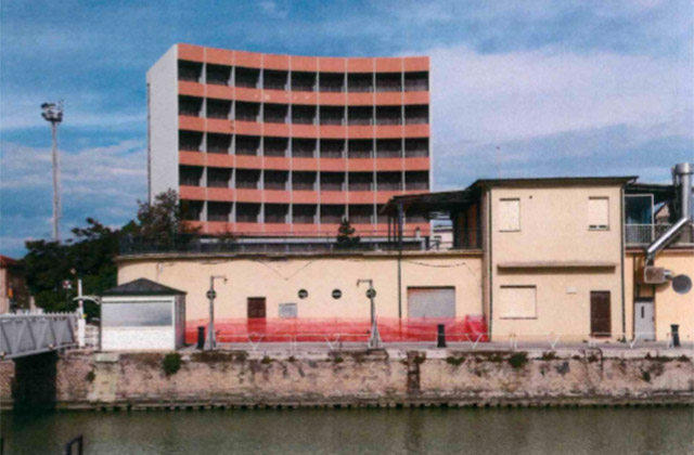 L'edificio ex Gencimar al porto di Senigallia