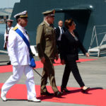 Il Ministro Elisabetta Trenta accompagnato dall'ammiraglio Walter Girardelli e dal capo di stato maggiore della Difesa Claudio Graziano (Claudio Bugatti Foto F) — presso Porto Antico - Ancona.