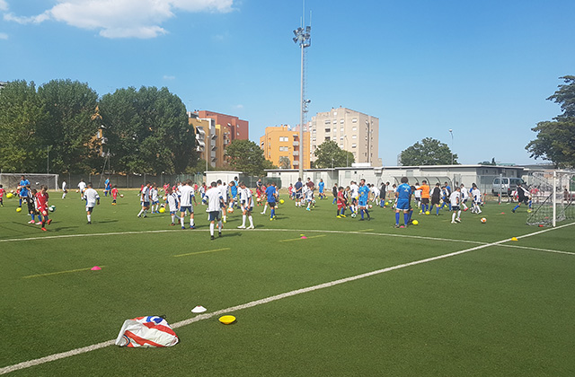 Gli allenamenti al campo da calcio alle Saline di Senigallia