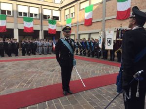 Michele Roberti, comandante provinciale dei carabinieri di Macerata, ha ritirato l'encomio solenne destinato al Comando per aver arrestato ed evitato conseguenze più gravi nell'azione di fuoco di Luca Traini a Macerata