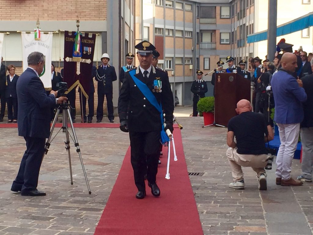 Il tenente Francesco Masile alla guida del Norm di Ancona premiato con encomio semplice per un maxi arresto per traffico di droga