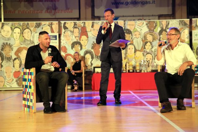 Un momento del talk show: i due campioni del mondo Marco Materazzi e Andrea Zorzi si raccontano