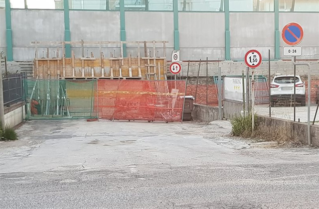 Il sottopasso chiuso per lavori in via Terni: collega la statale con via Perugia