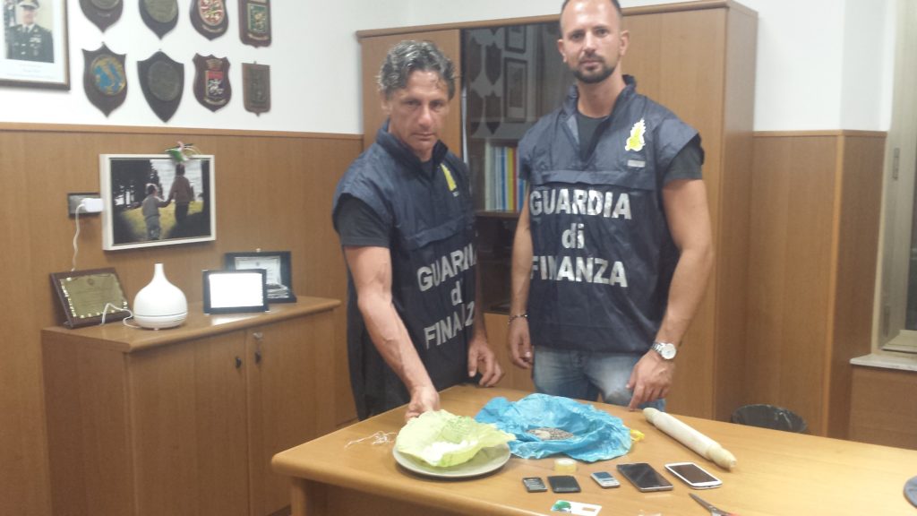 La droga sequestrata a Porto Recanati