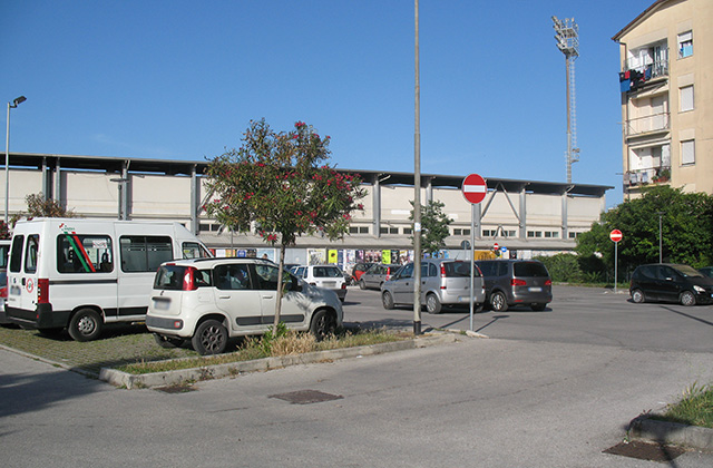 Un tratto del parcheggio di via Campo Boario a Senigallia
