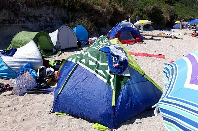 Campeggi, fuochi e rifiuti: a Mezzavalle i divieti continuano a non essere rispettati