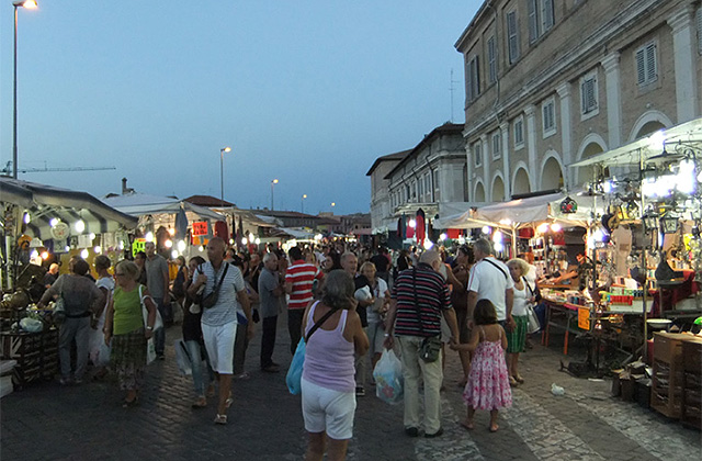 La fiera di Sant'Agostino a Senigallia