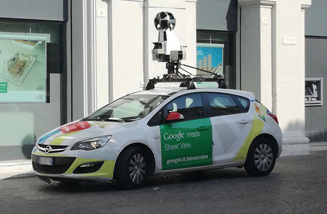 La Google car a Senigallia nel 2018. Foto di Carlo Leone