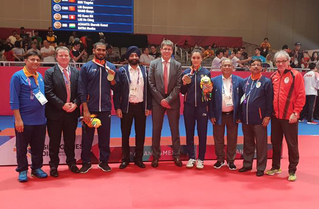 Massimo Costantini alla premiazione dei suoi due atleti della nazionale indiana ai Giochi Asiatici 2018 a Giacarta