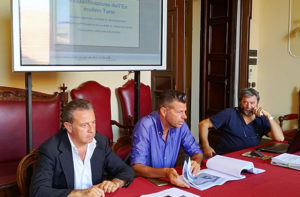 Da sinistra: Memè, Mangialardi e Ciacci durante la presentazione del progetto di riqualificazione dell'ex mulino Tarsi e dell'ex pesa pubblica a Senigallia