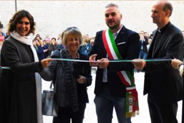 Francesca Merloni, Marisa Bianchini, Gabriele Santarelli e mons. Stefano Russo