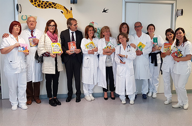 Oltre 600 libri donati al reparto di pediatria dell'ospedale di Senigallia