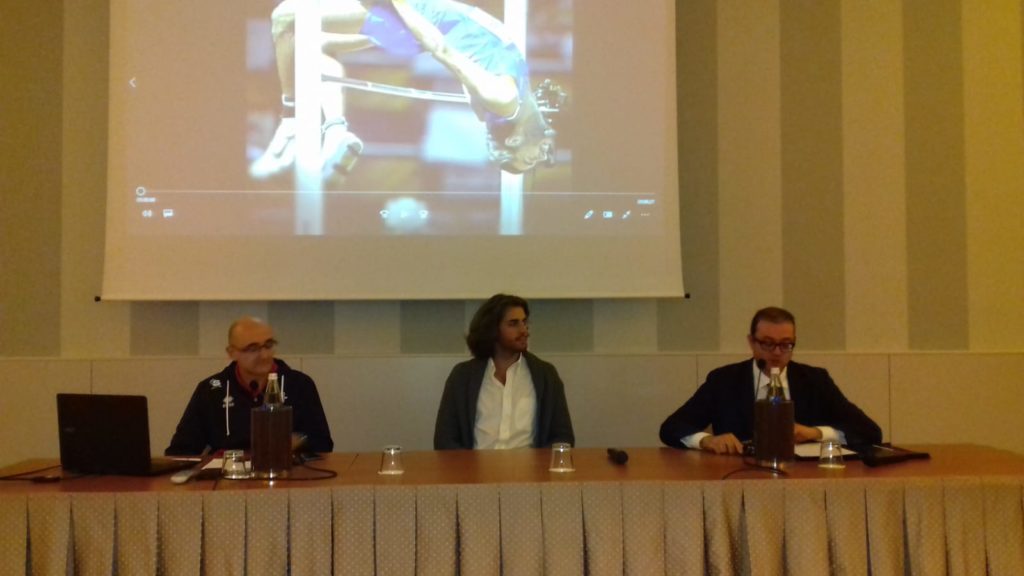 Al tavolo, da sinistra: Luciano Sabbatini, Giammarco Tamberi, Paolo Perlini