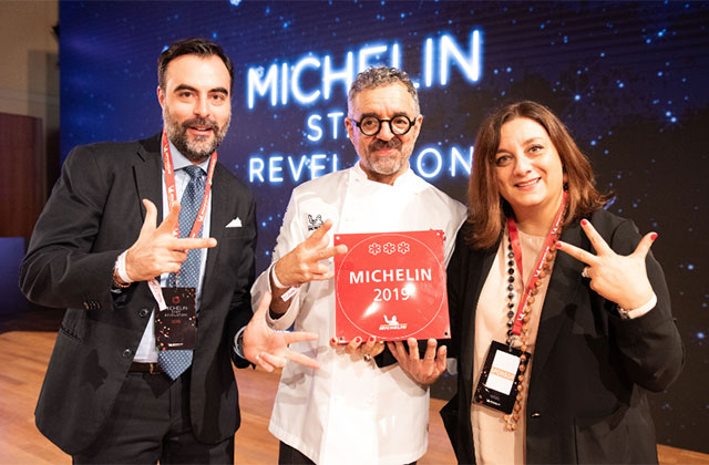 Lo chef Mauro Uliassi alla premiazione per le tre stelle Michelin 2019