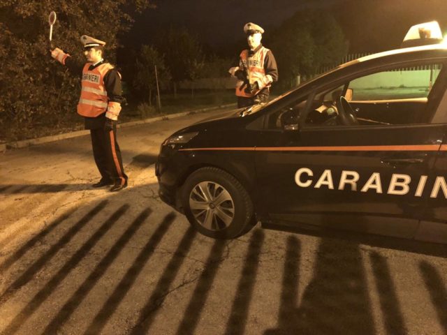 Carabinieri controllano il territorio