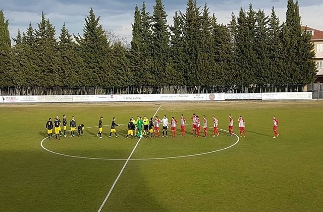 Le squadre prima della gara