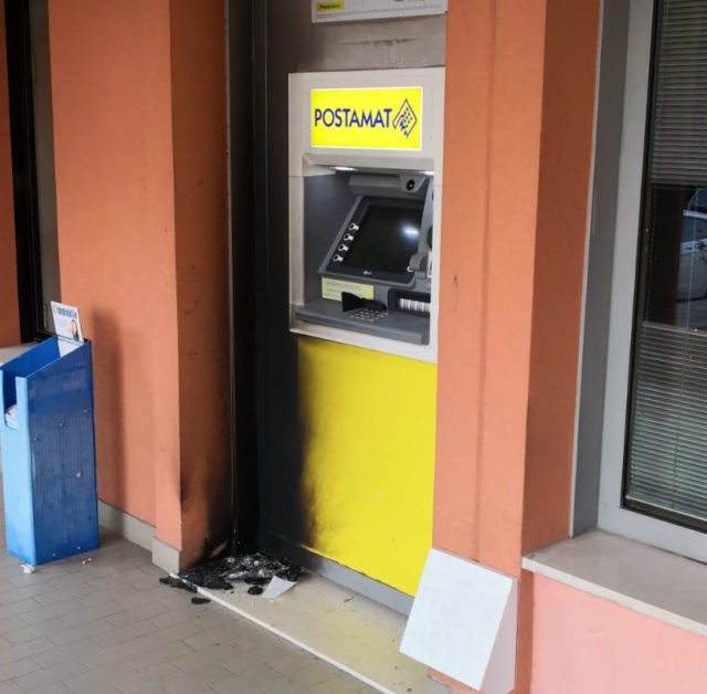 Il bancomat scassinato